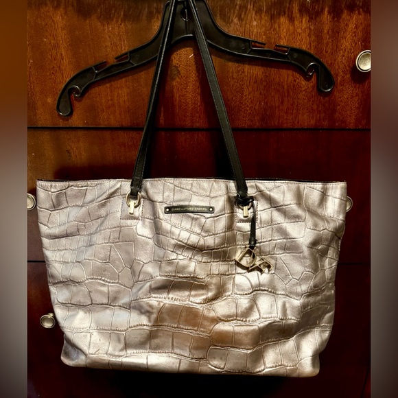 Diane Von Furstenberg Silver Croc-Embossed Voyage Tote Bag - Picture 1 of 10